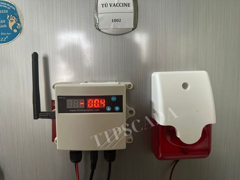 cảnh báo nhiệt độ bằng đèn còi
